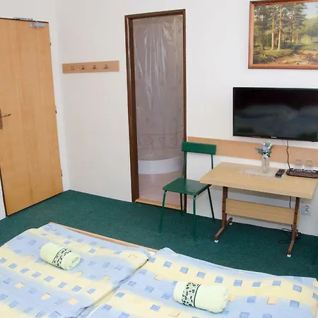 Turistická Ubytovňa Osada Pensión Liptovská Osada