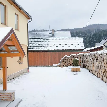 Turistická Ubytovňa Osada 3*